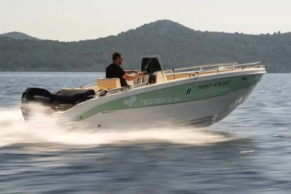 Teorema 20 Powerboat (40/70 Hp Outboard)
