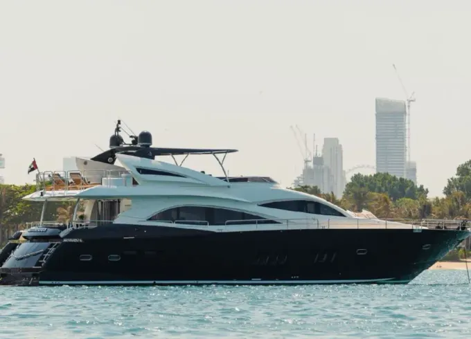 NOTORIOUS 90ft Premium Yacht