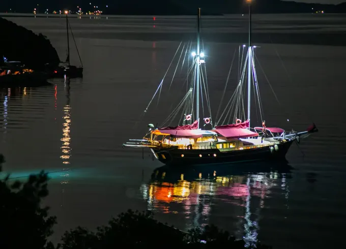 Gulet 8 Person Yacht! See the Beauty of Turkey!!