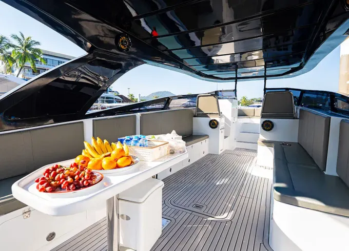 Private Speedboat To Phi Phi Islands / James Bond / Hong / Krabi or Racha