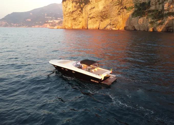Open Yacht XL MARINE 43 in Sorrento