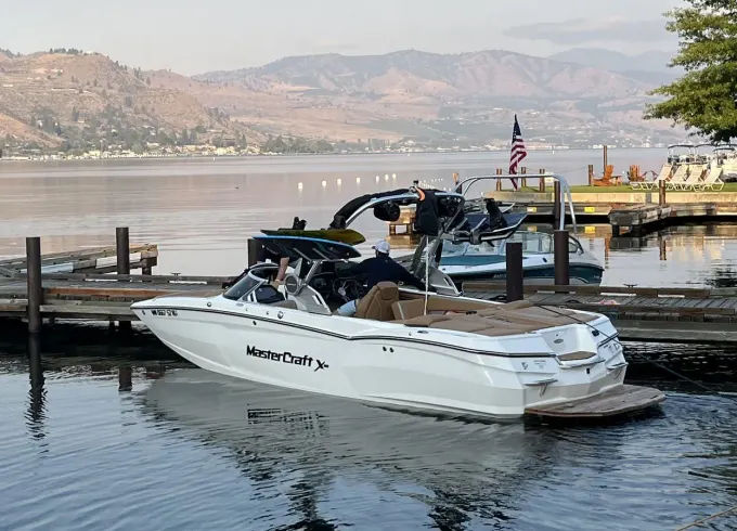 Make Waves in a 2019 MasterCraft XStar – Surf! Wakeboard! Tube!