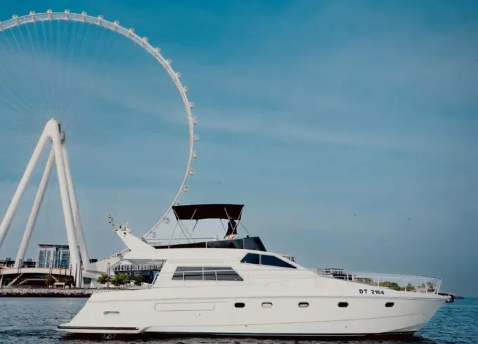 Luxury 48ft Yacht with Rooftop Lounge, BBQ & Music – Dubai Marina West.