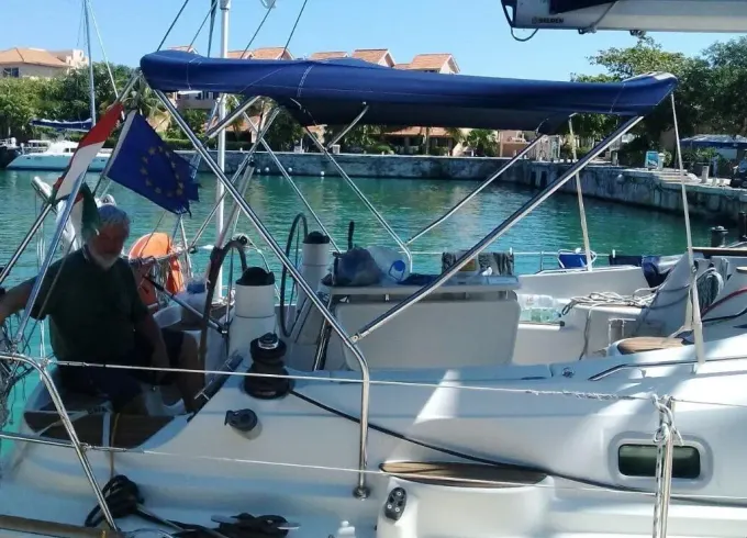 42ft Jeanneau Sailboat For Rent in Cancun, Quintana Roo