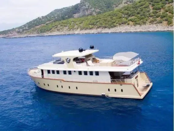 Charter a 4-Cabin Explorer Trawler for an Unforgettable Muğla Voyage