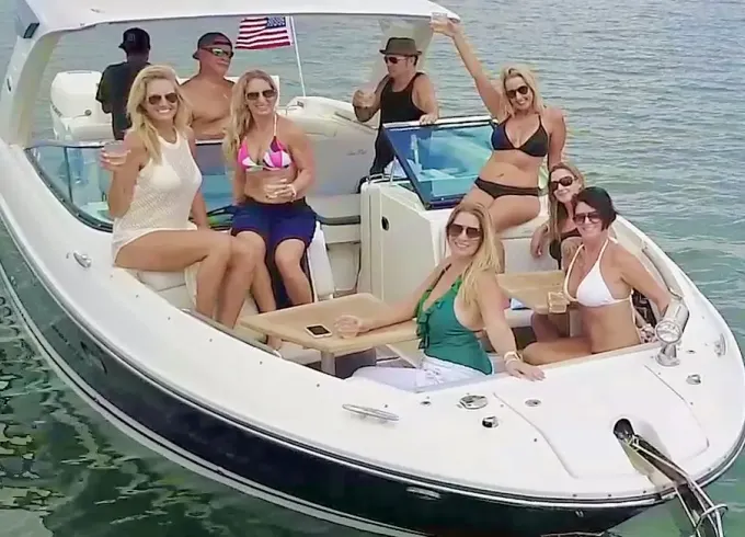 Extraordinary, 38' Day Boat for up to 13 Guests - Sarasota and Anna Maria