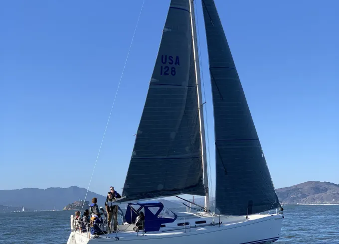 Beautiful J/109 - Luxury and Fast! Downtown San Francisco at South Beach Harbor