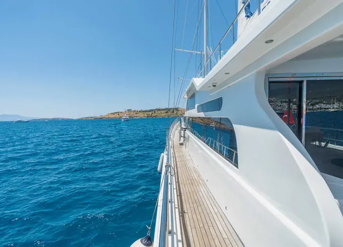 ESMA SULTAN This Wonderful Ultra Luxury Gulet  is 39 m. and for 14 People.