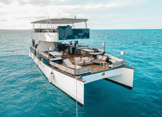 Mega Catamaran Flybridge 60ft in Cancun
