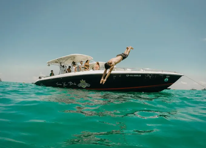 Island Hopping Tour Sports Boats