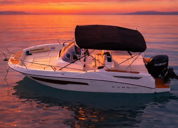 Sunset Private Cruise In Nea Iraklitsa - 2 Hr Experience | 21' Karnic Powerboat