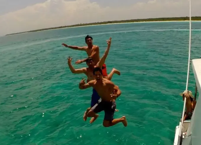 72' Bruce Roberts I Tulum, Playa del Carmen, Akumal, Riviera Maya