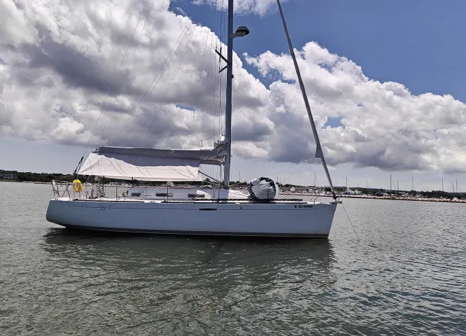 Sail & Stay in Nantucket – Private Charters + Overnight Aboard a Beneteau 36.7