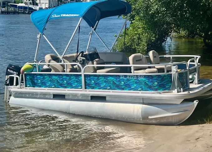 2020 Sun Tracker 16 XL Select Pontoon Boat Rental - Jupiter, Florida