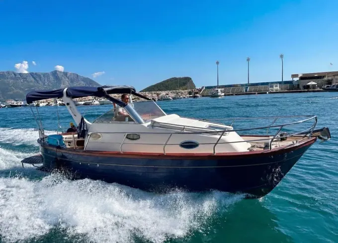 Yacht Experience In Valencia Aboard Cantieri Mimi Libeccio 25 Italian llaut