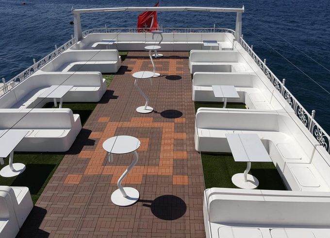 Book a Dinner Cruise in İstanbul!
