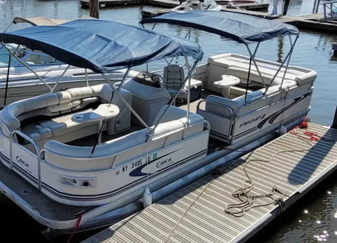 PHILLY FIRST LUXURY PARTY PONTOON BOAT IS FINALLY HERE!!! VOTE BEST OF 2022