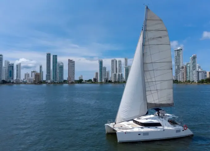 Deal of the Week! Lagoon 44Ft Catamaran for Rent in Cartagena, Colombia.