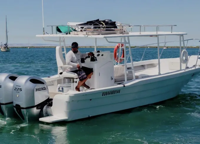 Panga 30- Local Luxury to Isla Espiritu Santo & Balandra Beach
