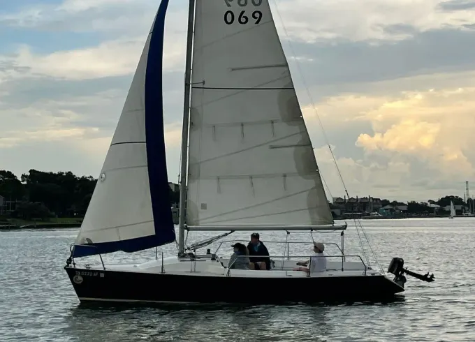 Rent 26ft 'Takin Names' Colgate Sailboat In Kemah, Texas