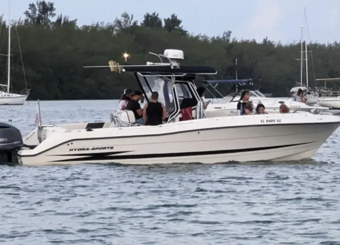 Sandbar/island Hopping Experience with Hydrasports 28 Center Console