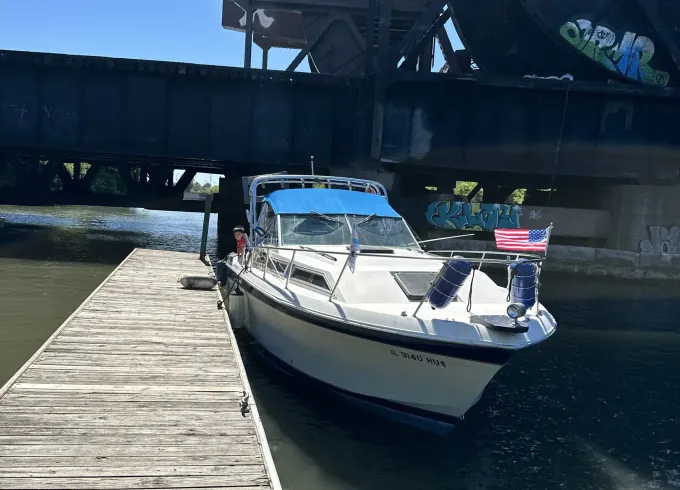 28ft Wellcraft Suncruiser 288 Yacht for City Scape or Fishing Expo in Chicago