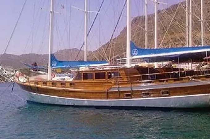 C. TANER This Wonderful Deluxe Gulet Yacht is 25.m Long and for 16 People.
