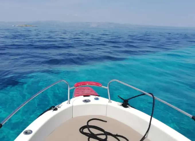 Rent 16' Sessa Key Largo 17 Center Console in Vela Luka, Croatia