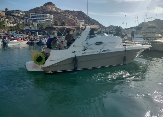 34ft Brown Sea Ray Sundancer Motor Yacht Rental in Cabo San Lucas
