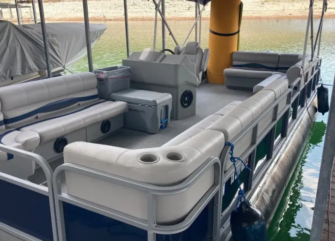 26' 2022 Pontoon Boat - Lake Travis