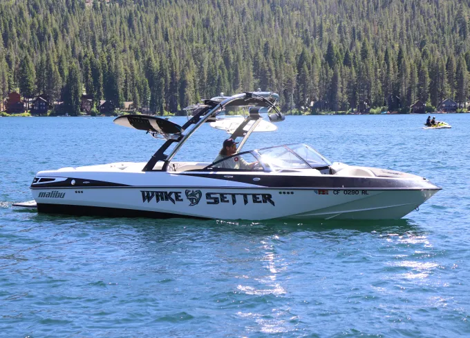 Luxury Malibu Wakesetter 247 Bowrider for Donner Lake or Lake Tahoe