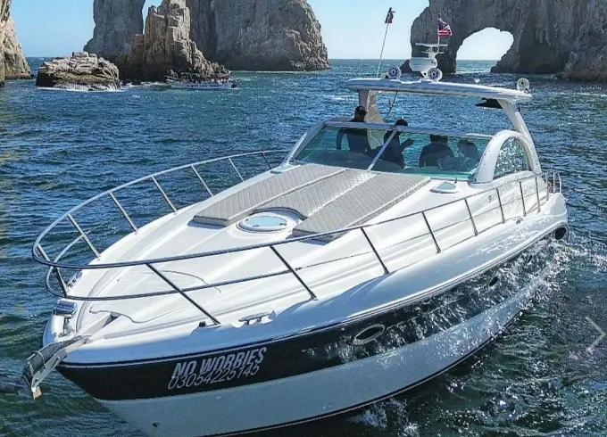 45ft Maxum Luxury Boat