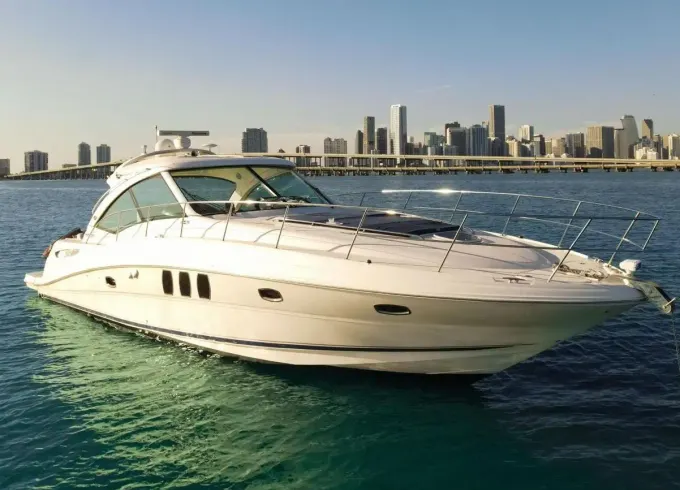 Enjoy Miami in 54FT SUNDANCER Motor Yacht!