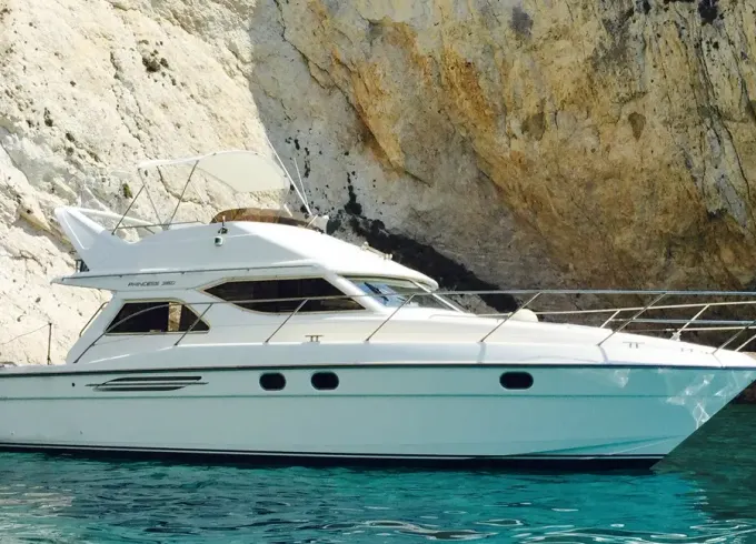 Cruise in Luxury on a Motor Yacht in Kyllini, Greece
