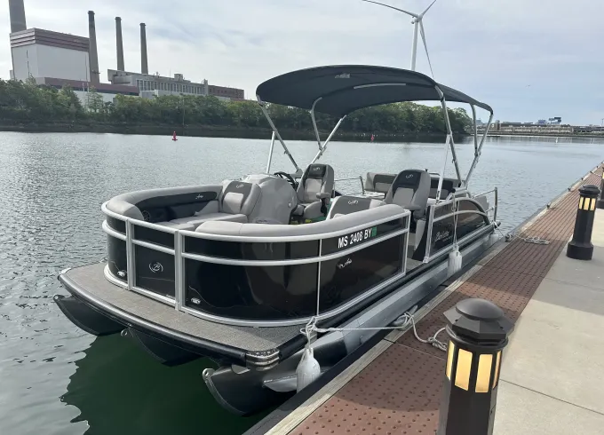 Posh Pontoon Tours around Boston Harbor | Up to 9 people