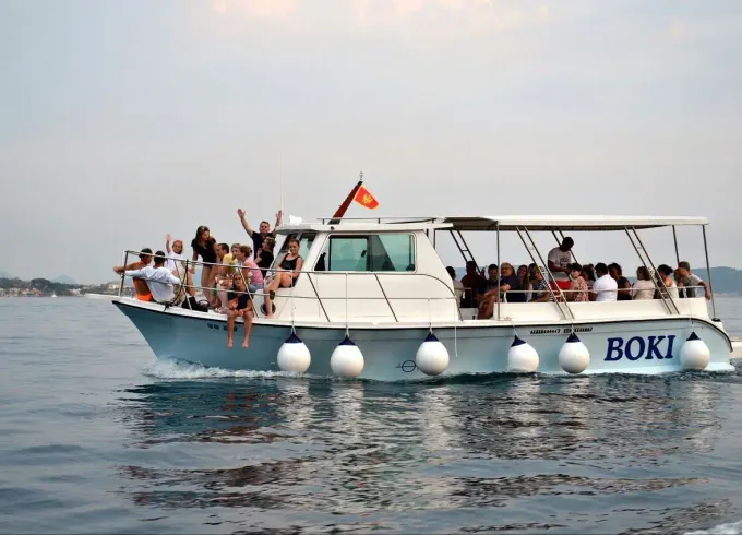 Unique cruises along Montenegro coast with our Tranquility Boki 3