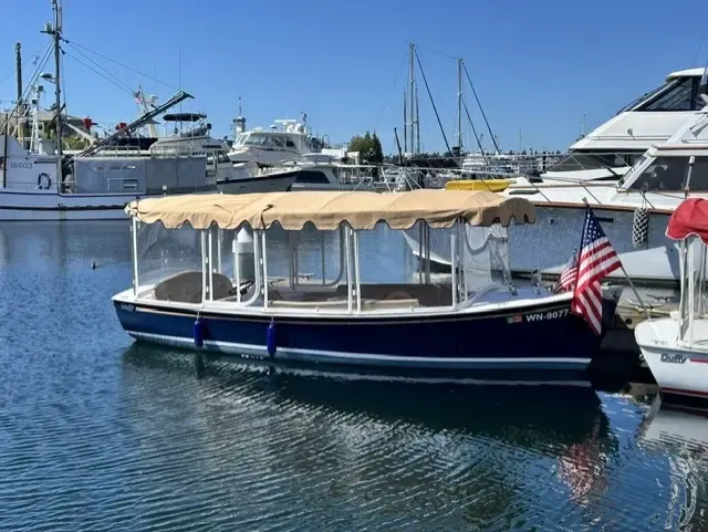21' Duffy Cruiser Electric Boat Rental at Fisherman's Terminal Seattle