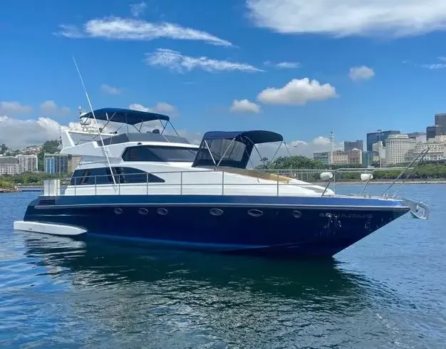 Luxury Cruise in Rio de Janeiro - 60 Feet Intermarine Flybridge Yacht