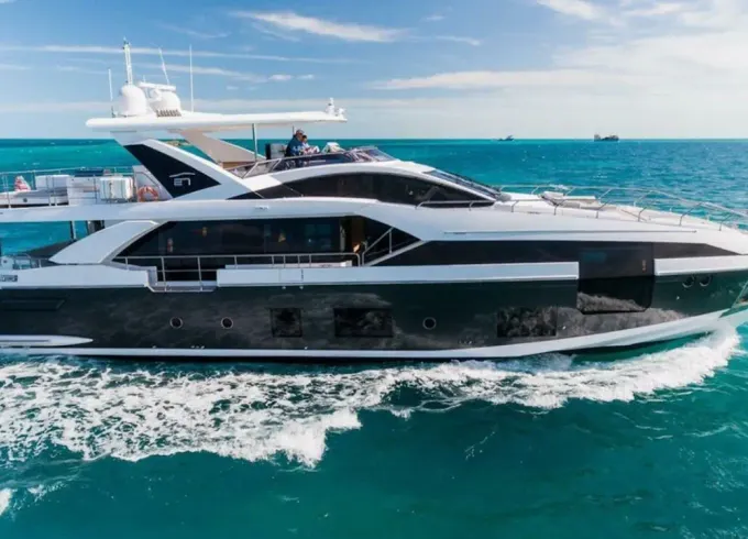 Enjoy a Luxury Miami Experience With Our 88ft Azimut!