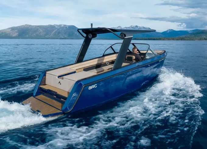 25ft FULLY ELECTRIC Luxury Yacht Charter In Lake Tahoe