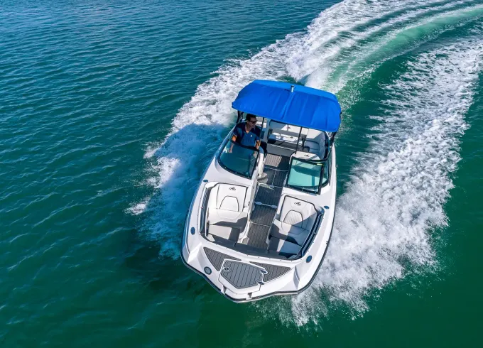 Gorgeous 27' Monterey Sports Yacht In Miami Beach With Captain