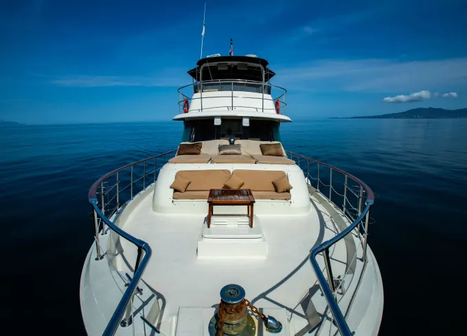 FLORERO| Hatteras 48 ft Classic and Beautiful.