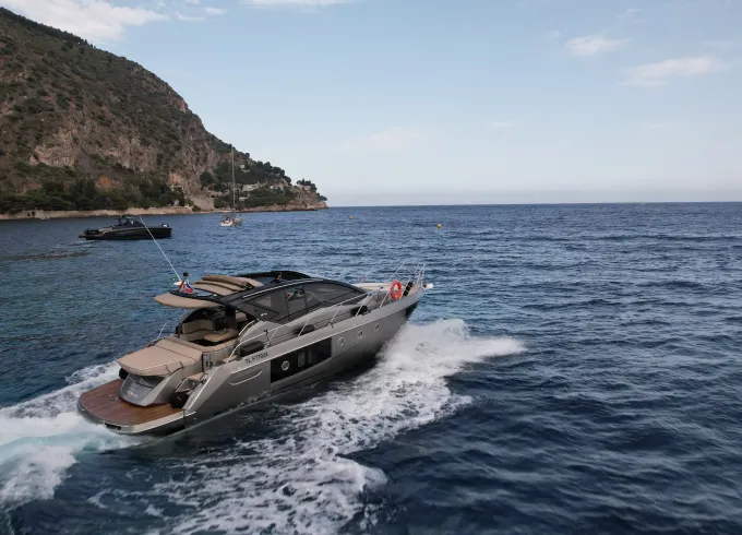 Cranchi 44HT Motor Yacht  in Villeneuve for 11 Guests