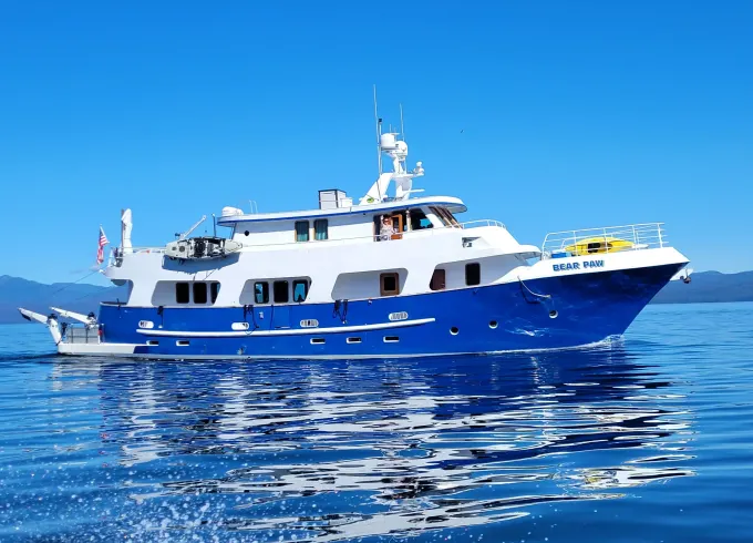 Marvel at the Picturesque San Juan Island - 90ft Luxury Yacht Trip!