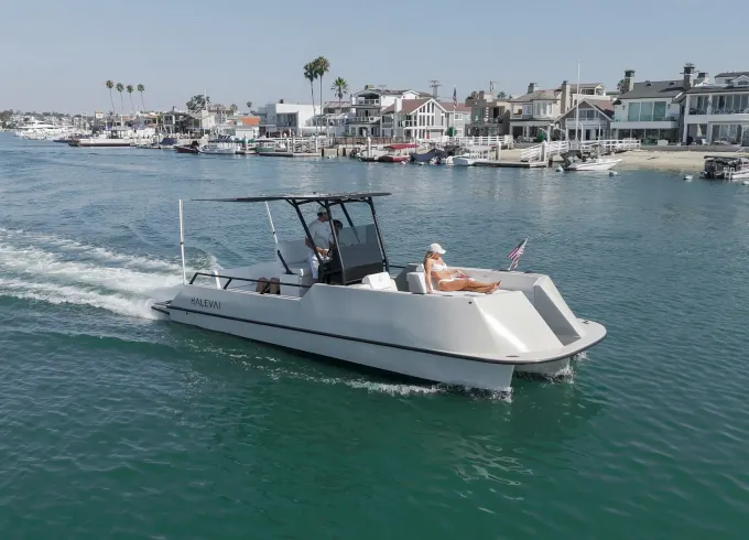 Newest Electric Powered Luxury Deck Boat - Extra Large Deck- Full Day Bed