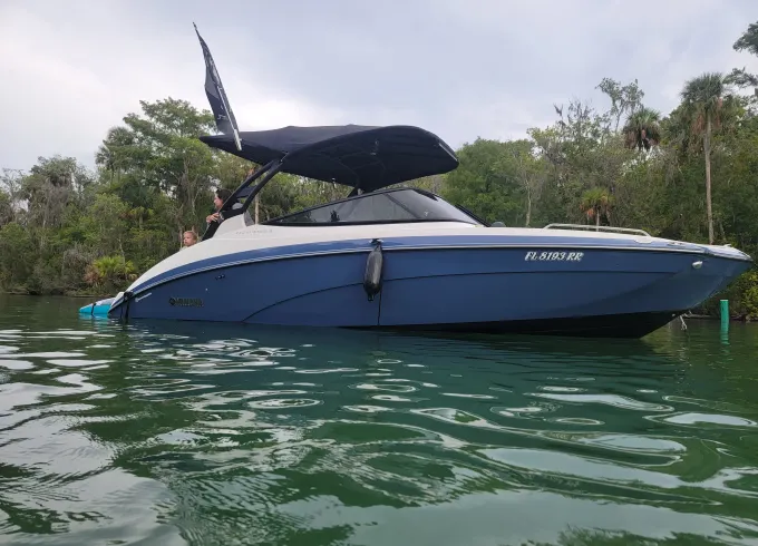 Yamaha 242 Powerboat | Enjoy a day with us in Astor Florida