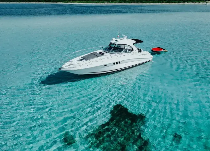 Luxury Sea Ray 40ft Yacht Charter in Cozumel