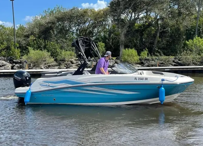 Water Sports, Entertainment & Family Boat in St. Augustine | 21' Bayliner