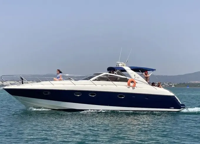 Princess v40 Motor Yacht for Charter in Olhão