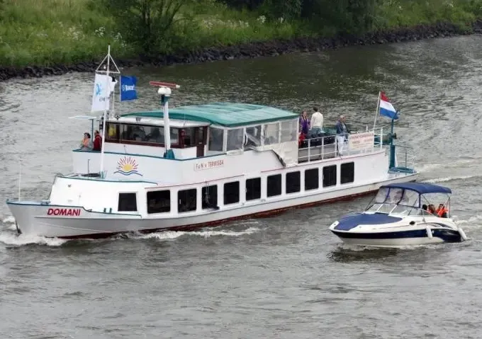''Domani'' Passenger Boat Charter in Kerkdriel